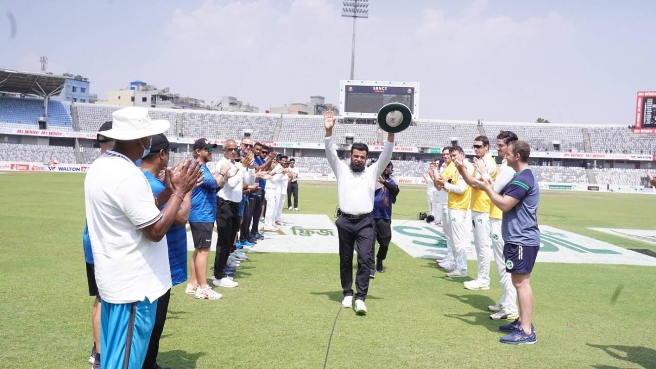 Bangladesh and Ireland line up in a guard of honour for umpire Aleem Dar, Bangladesh vs Ireland, Only Test, 4th day, Dhaka, April 7, 2023