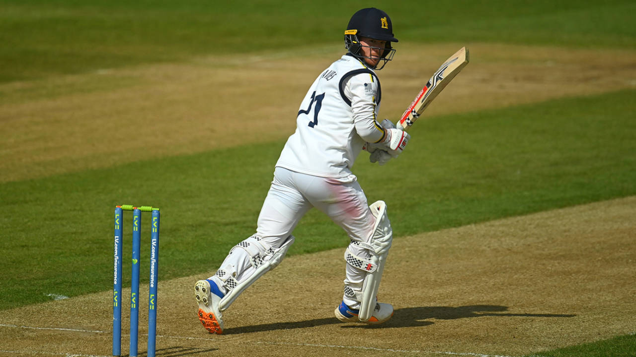 Alex Davies steadied Warwickshire in their reply, Somerset vs Warwickshire, County Championship, Division One, Taunton, April 8, 2023