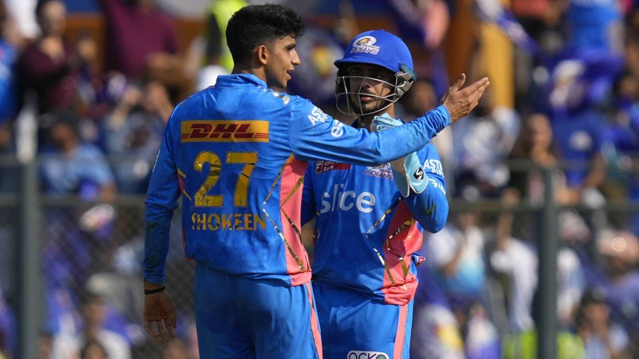 Hrithik Shokeen gave Nitish Rana a send off, Mumbai Indians vs Kolkata Knight Riders, IPL 2023, Mumbai, April 16, 2023