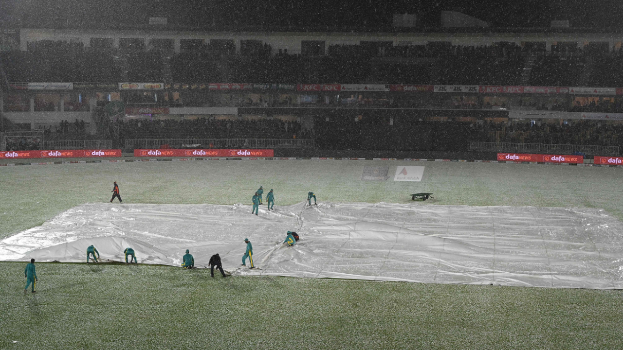 A hailstorm interrupted the fourth T20I&nbsp;&nbsp;&bull;&nbsp;&nbsp;Getty Images