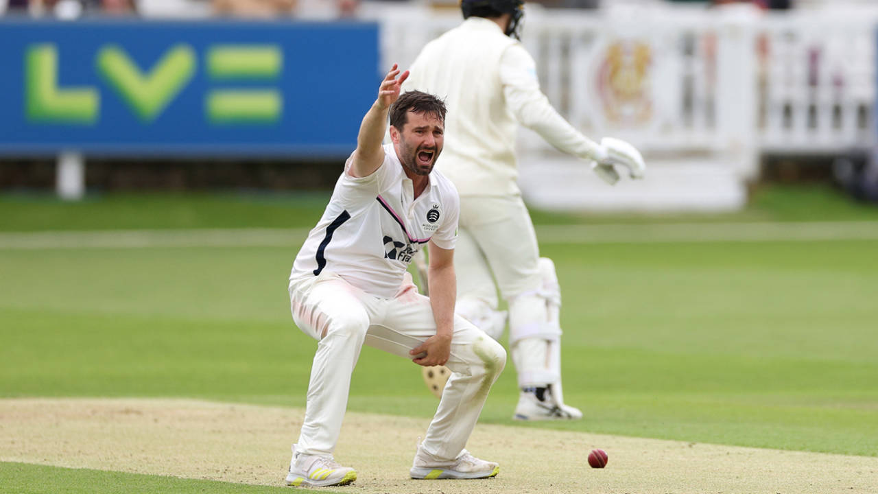 Tim Murtagh was dangerous as ever, Middlesex vs Kent, County Championship, Division One, Lord's, 2nd day, April 28, 2023