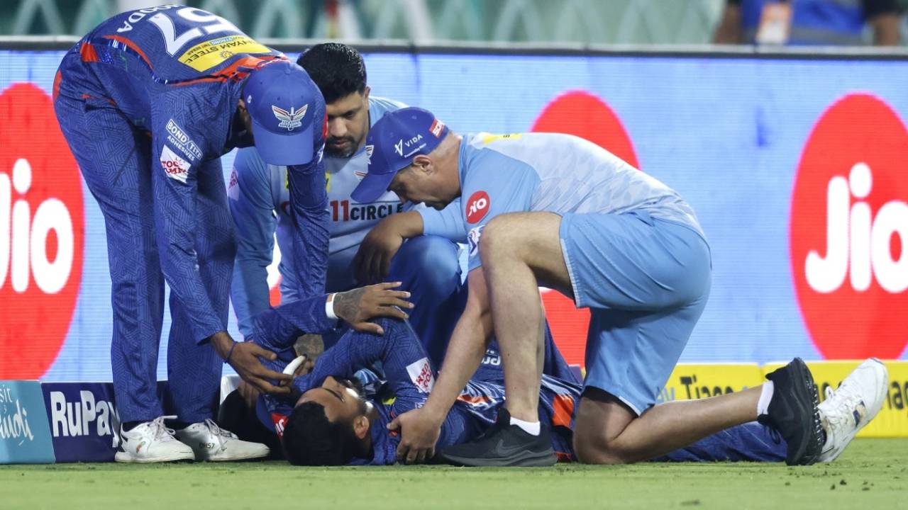KL Rahul went down injured and then hobbled off the field Lucknow Super Giants v Royal Challengers Bangalore, IPL 2023, Lucknow, May 1, 2023