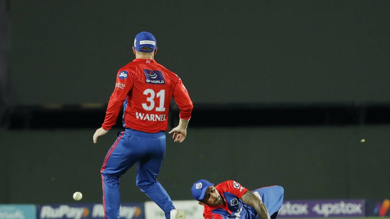 David Warner and Aman Khan converged while trying to take a catch and missed the ball, Punjab Kings vs Delhi Capitals, IPL 2023, Dharamsala, May 17, 2023