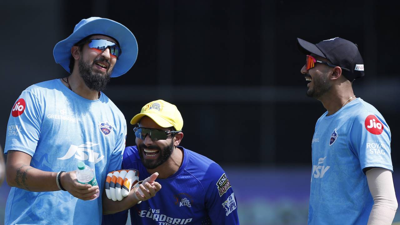 Ishant Sharma, Ravindra Jadeja and Axar Patel share a laugh before the game