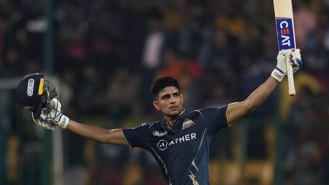Shubman Gill finished the game with a maximum, Royal Challengers Bangalore vs Gujarat Titans, IPL 2023, Bengaluru, May 21, 2023 