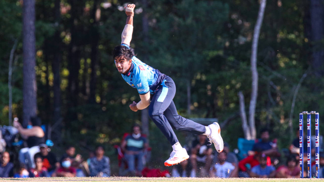 File photo - Abhishek Paradkar bowls during the 2021 Minor League Cricket T20 final&nbsp;&nbsp;&bull;&nbsp;&nbsp;Peter Della Penna