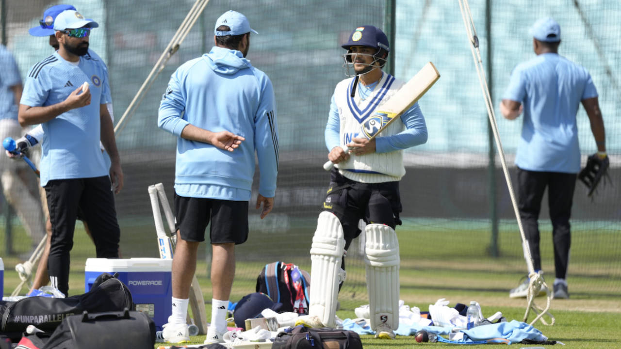 Ishan Kishan chats with Rohit Sharma as Mohammed Shami looks on, The Oval, June 5, 2023