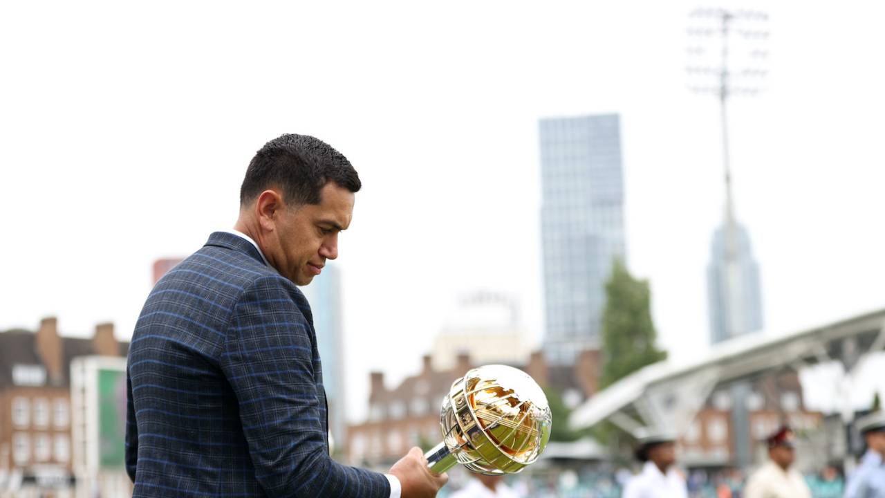Ross Taylor, a member of New Zealand's 2021 WTC final-winning team, has a look at the mace