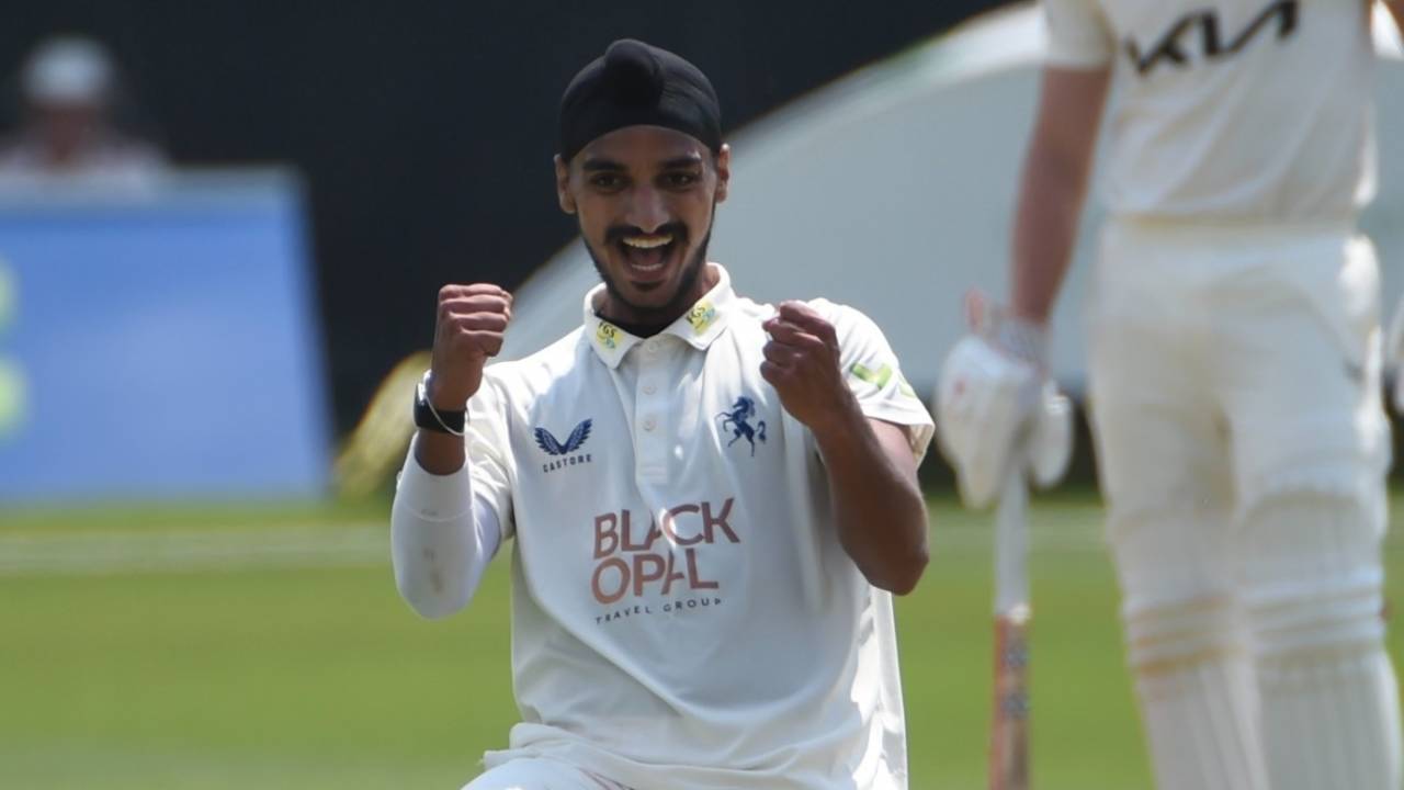 Arshdeep Singh trapped Ben Foakes lbw for his first Championship wicket&nbsp;&nbsp;&bull;&nbsp;&nbsp;Oyster Bay Photography