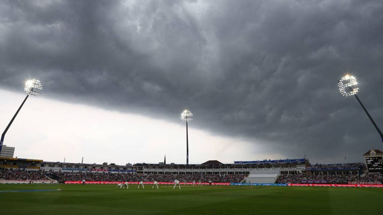 A foreboding evening - for the batters at least - at Edgbaston, England vs Australia, 1st Ashes Test, Edgbaston, 3rd day, June 18, 2023
