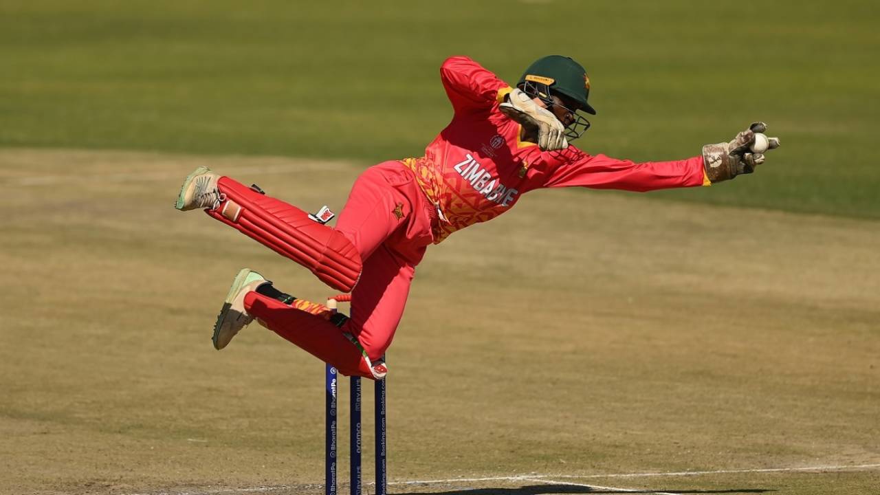 Clive Madande brings out the Spiderman in himself, Zimbabwe vs Netherlands, ICC World Cup Qualifier, Harare, June 20, 2023