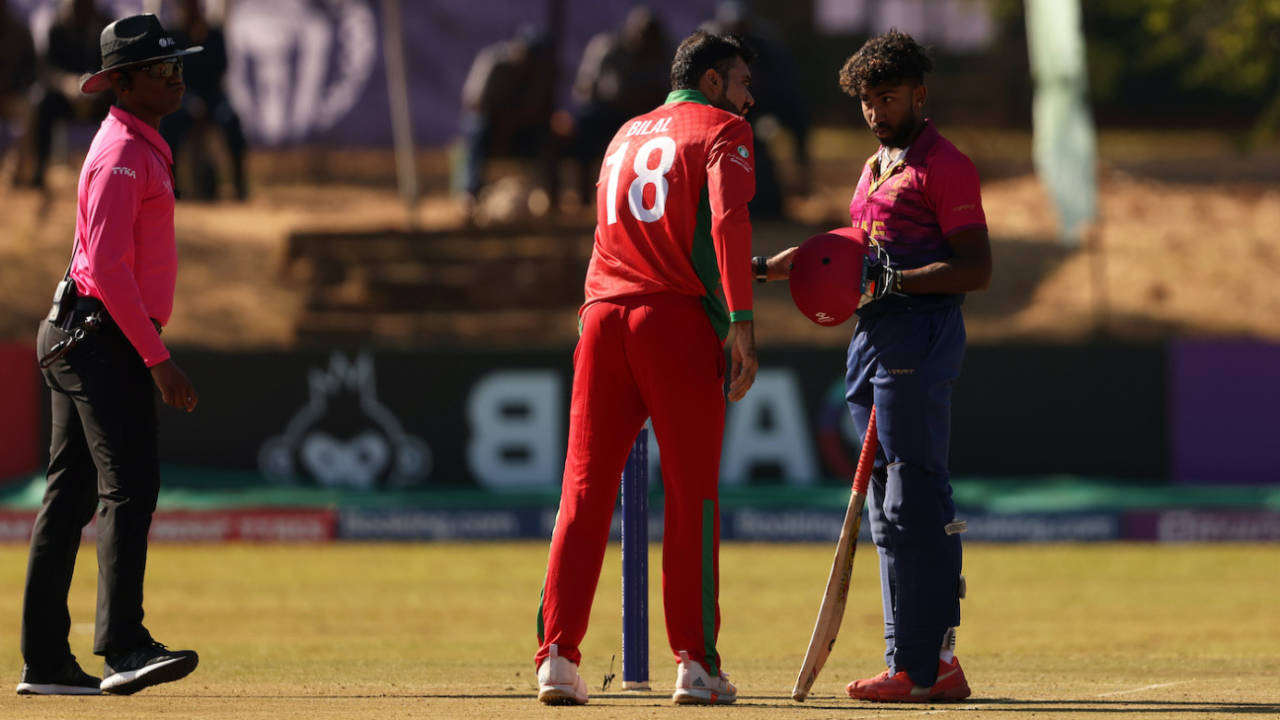 Bilal Khan checks in on Vriitya Aravind, Oman vs UAE, ICC Cricket World Cup Qualifier, Bulawayo, June 21, 2023
