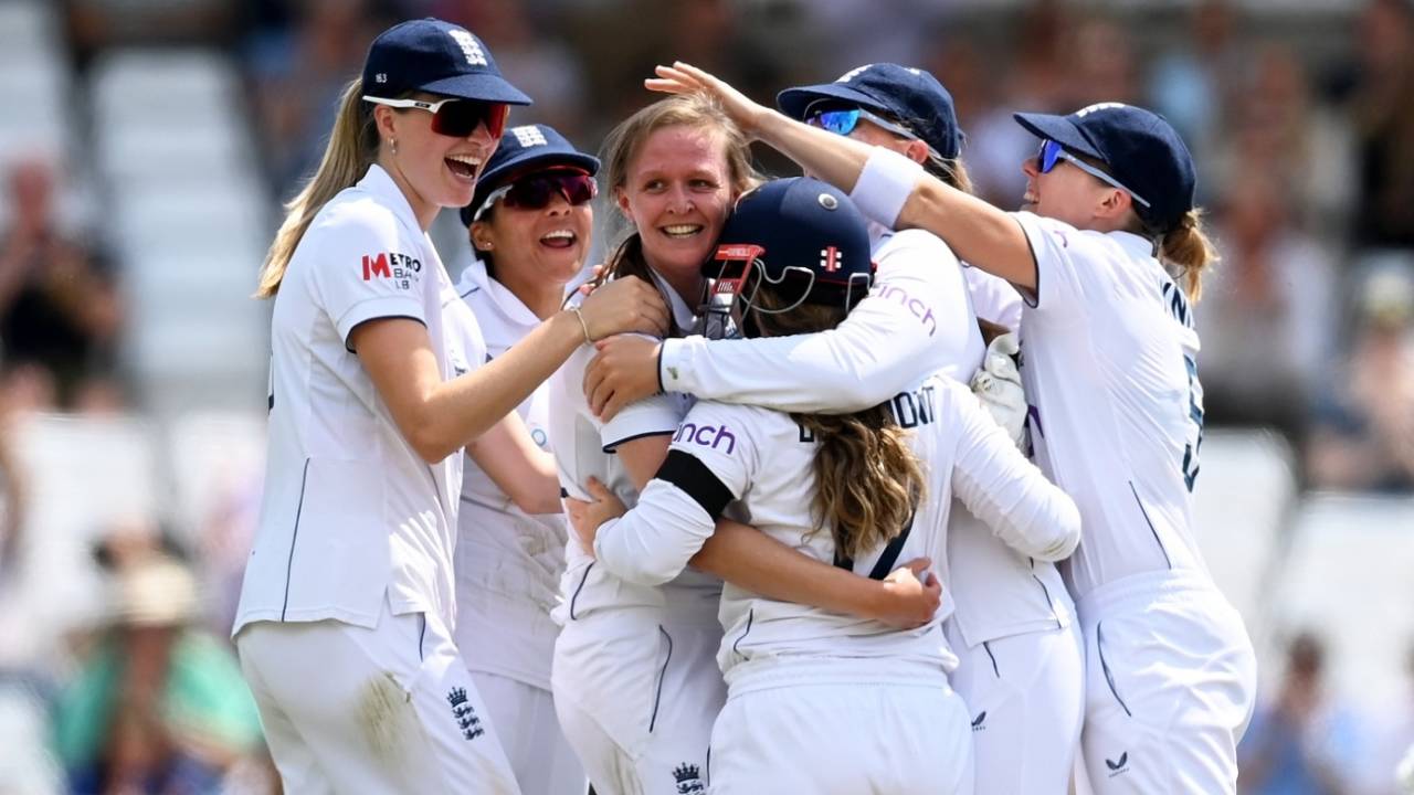 Lauren Filer dismissed Beth Mooney for her maiden international wicket&nbsp;&nbsp;&bull;&nbsp;&nbsp;ECB/Getty Images