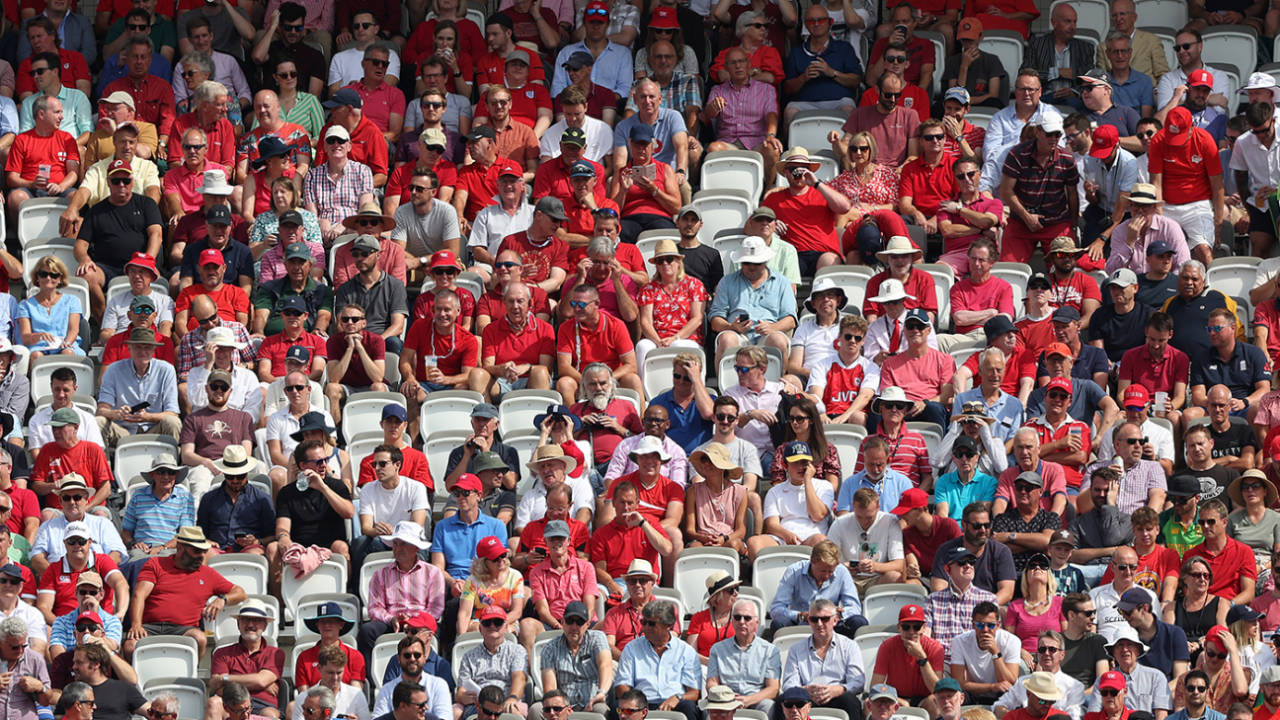 Fans wearing red for the Ruth Strauss Foundation, LV=Insurance Test, England vs South Africa, Lord's, August 17, 2022 in London, England. (Photo by Julian Finney/Getty Images)