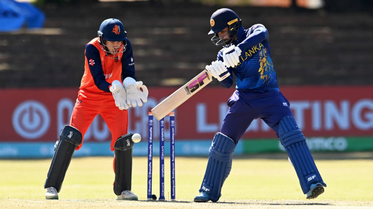 Dhananjaya de Silva propped up a shoddy Sri Lanka batting performance, Netherlands vs Sri Lanka, Super Six, ODI World Cup qualifier, Bulawayo, June 30, 2023
