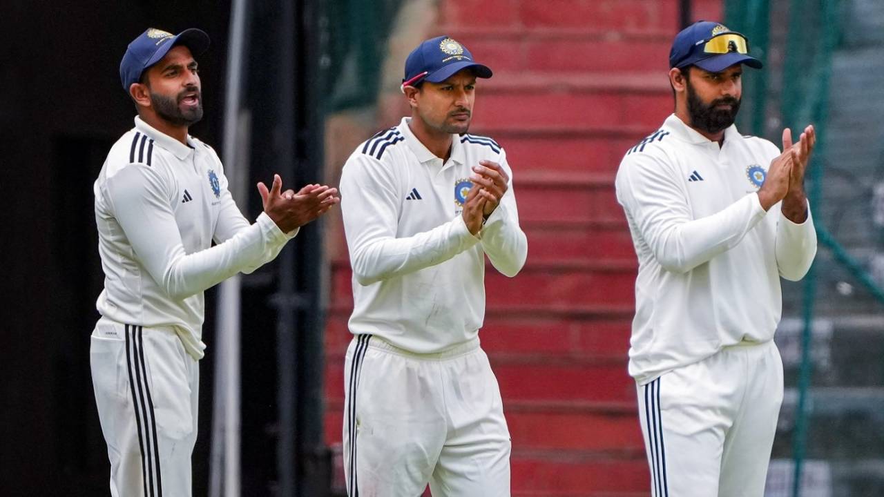 Mayank Agarwal, R Samarth and Hanuma Vihari got behind the bowlers, South Zone vs North Zone, Duleep Trophy 2023, Bengaluru, July 5, 2023