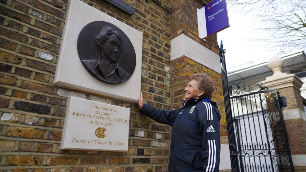 Enid Bakewell admires the portrait at the Rachael Heyhoe Flint Gate at Lord's