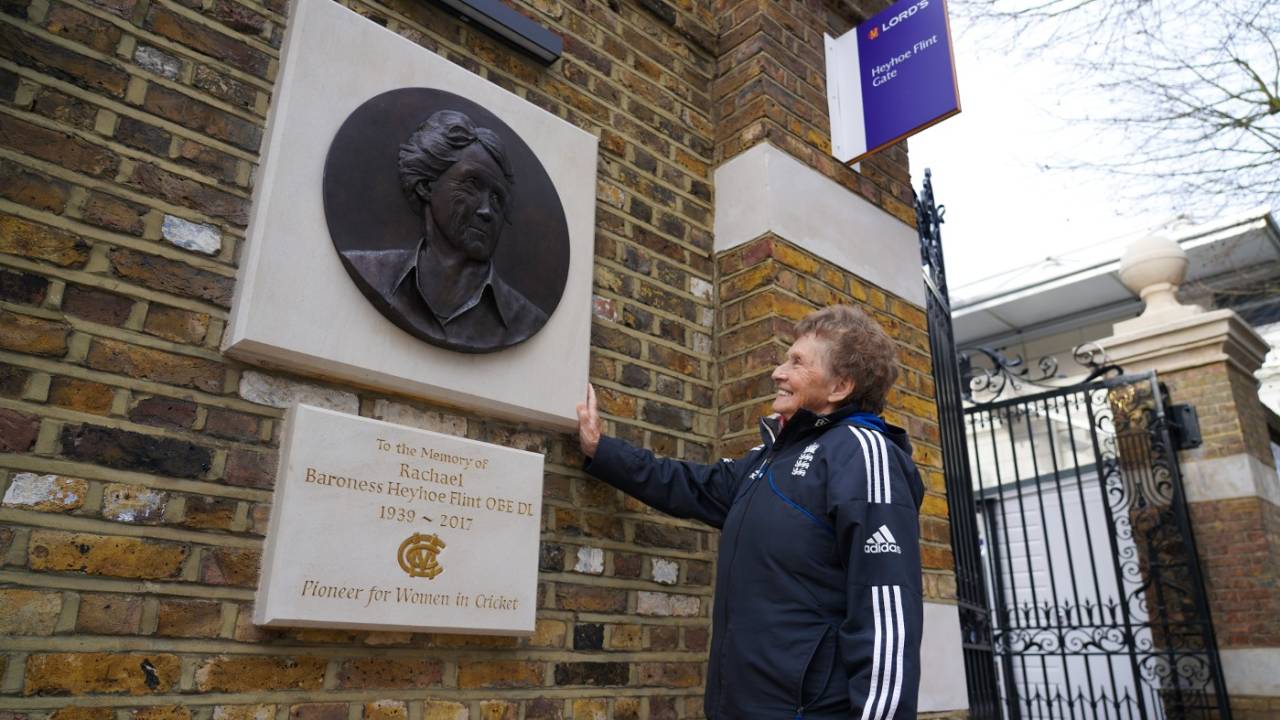 Enid Bakewell admires the portrait at the Rachael Heyhoe Flint Gate at Lord's