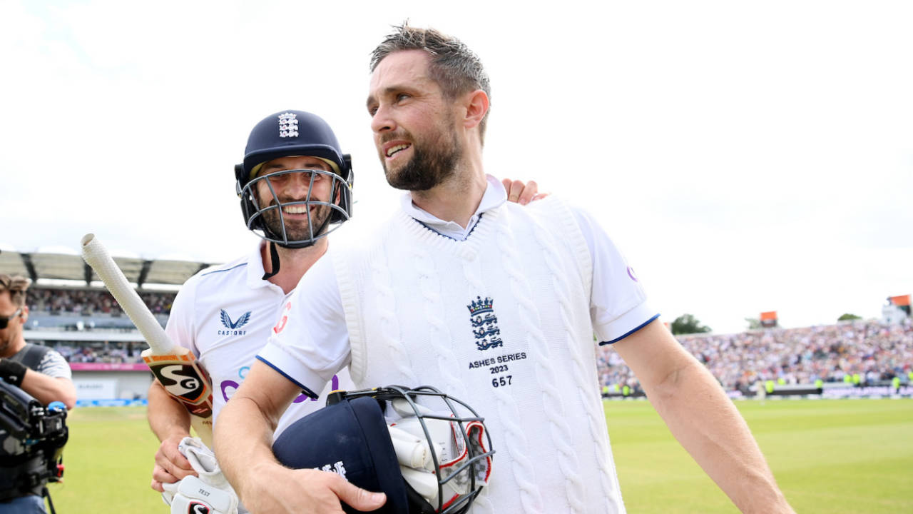 Mark Wood and Chris Woakes can smile as they return to the pavilion after finishing the job&nbsp;&nbsp;&bull;&nbsp;&nbsp;Getty Images
