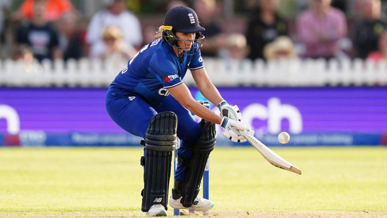 Kate Cross nailed a lap-sweep to relieve the tension, England vs Australia, Women's Ashes, 1st ODI, Bristol, July 12, 2023