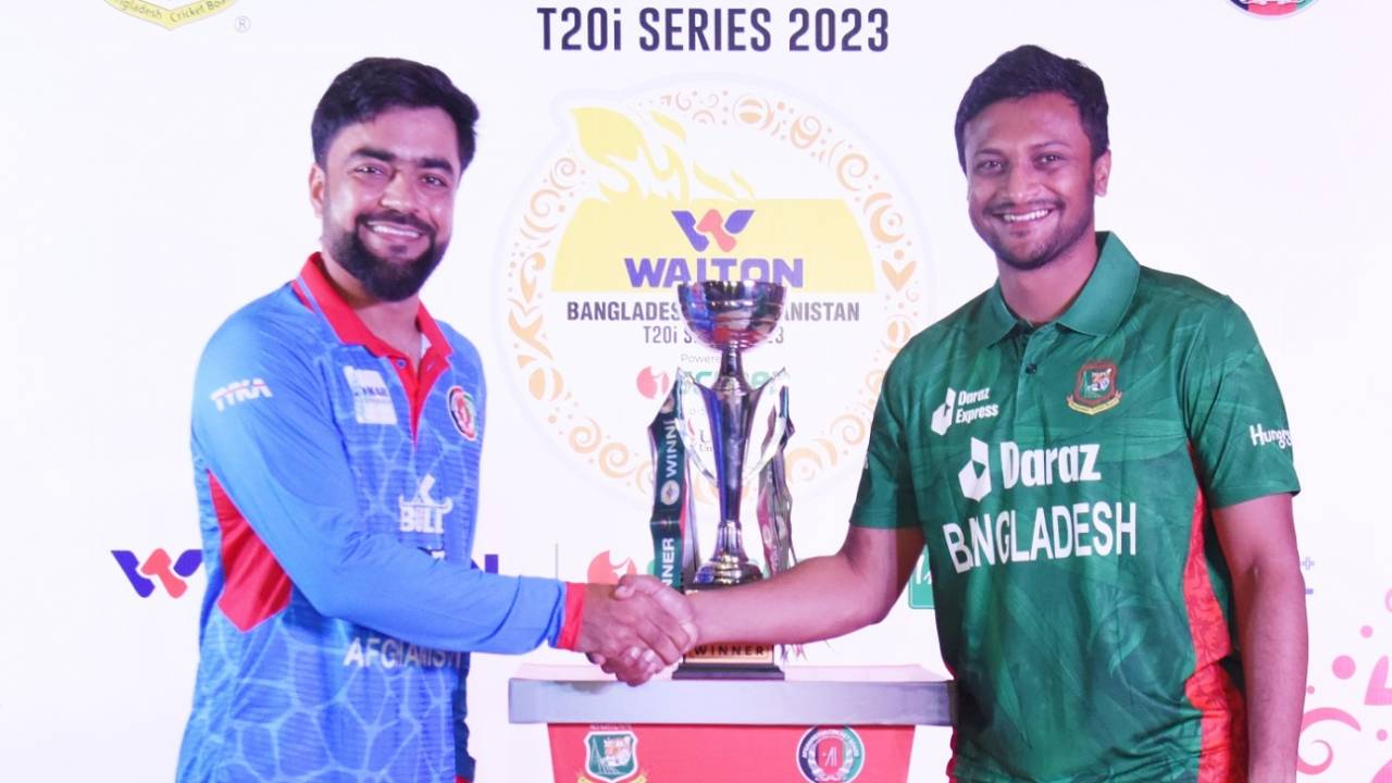 Rashid Khan and Shakib Al Hasan pose with the T20 trophy, Bangladesh vs Afghanistan, 1st T20I, Sylhet, July 13, 2023