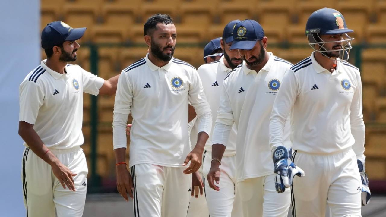 Dharmendrasinh Jadeja picked up 5 for 40 as West Zone were set a target of 298, South Zone vs West Zone, Final, 4th day, Duleep Trophy, Bengaluru, July 15, 2023