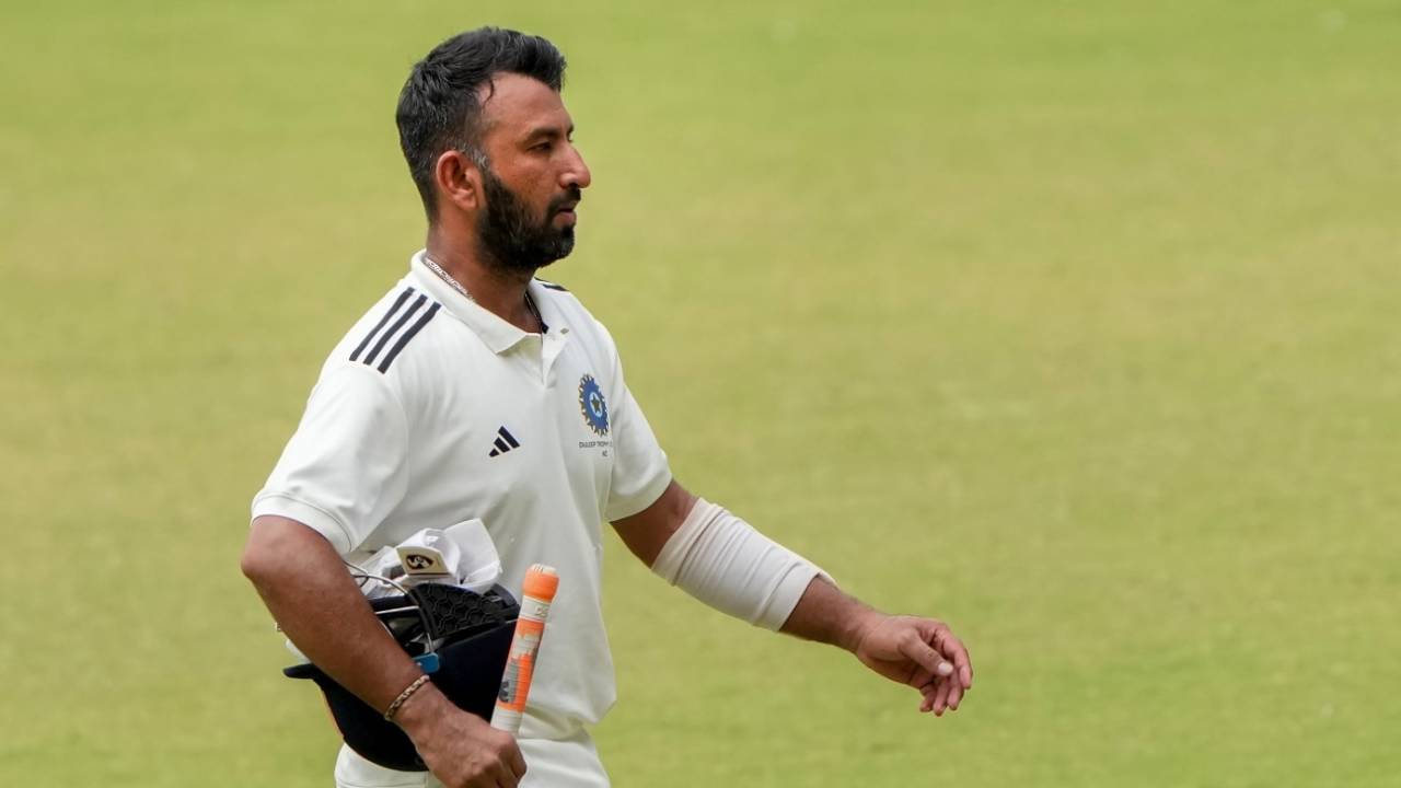 Cheteshwar Pujara walks back after his second low score of the match, South Zone vs West Zone, Final, 4th day, Duleep Trophy, Bengaluru, July 15, 2023
