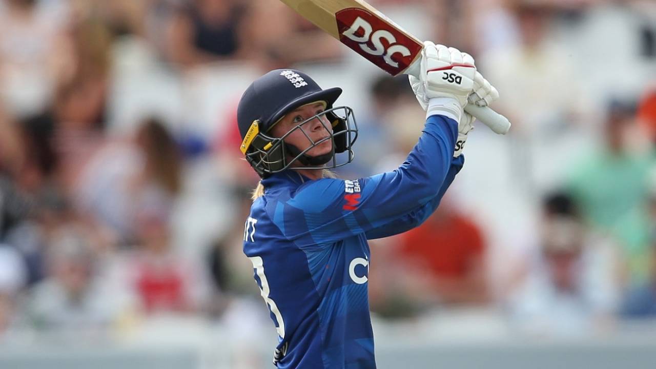 Danni Wyatt hits a square drive for six, England vs Australia, 3rd ODI, Women's Ashes, Taunton, July 18, 2023