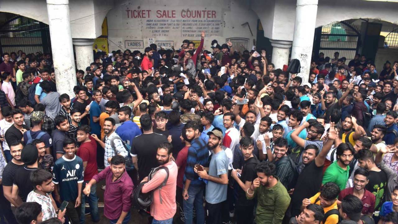 Fans rush the ticket counters ahead of the India vs Australia T20I, Mohali, September 14, 2022