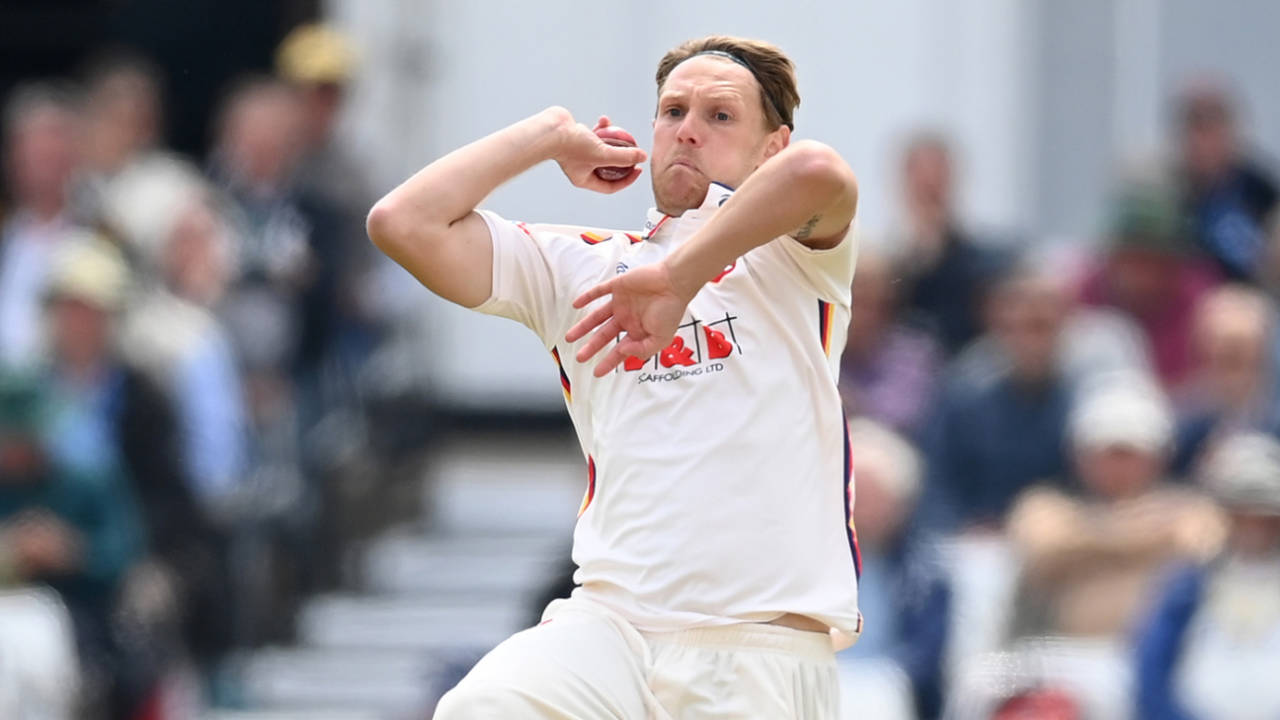 Jamie Porter helped wrap up Lancashire's second innings&nbsp;&nbsp;&bull;&nbsp;&nbsp;Getty Images