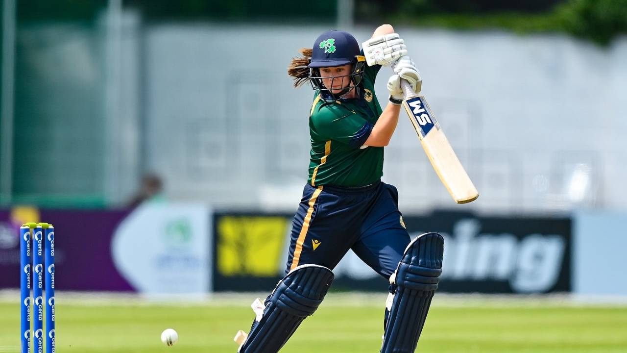 Laura Delany punches one through the off side, Ireland vs Australia, 3rd ODI, Dublin, July 28, 2023