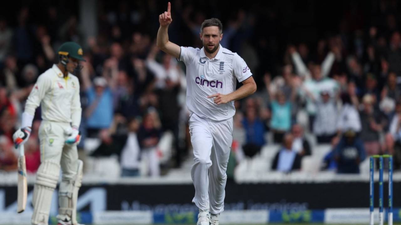 Chris Woakes celebrates the wicket of Mitchell Starc, England vs Australia, 5th men's Ashes Test, The Oval, 5th day, July 31, 2023