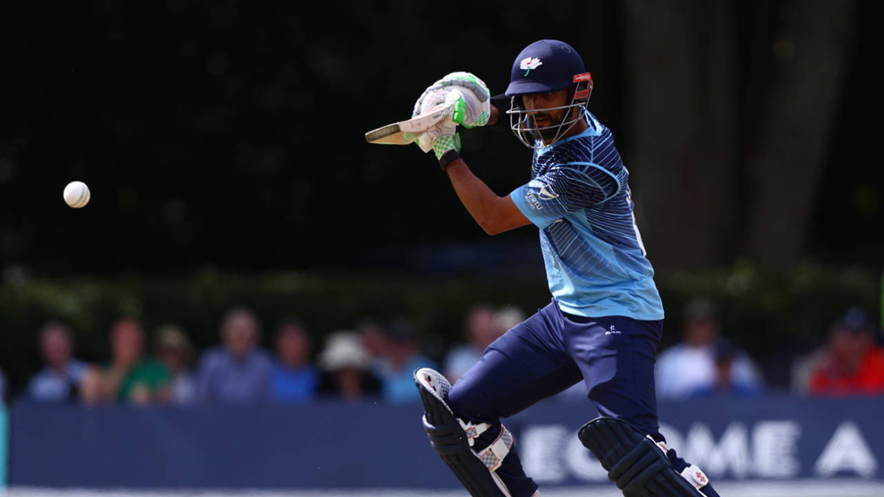 Shan Masood punches through the covers, Middlesex vs Yorkshire, Metro Bank One Day Cup, Radlett, August 22, 2023