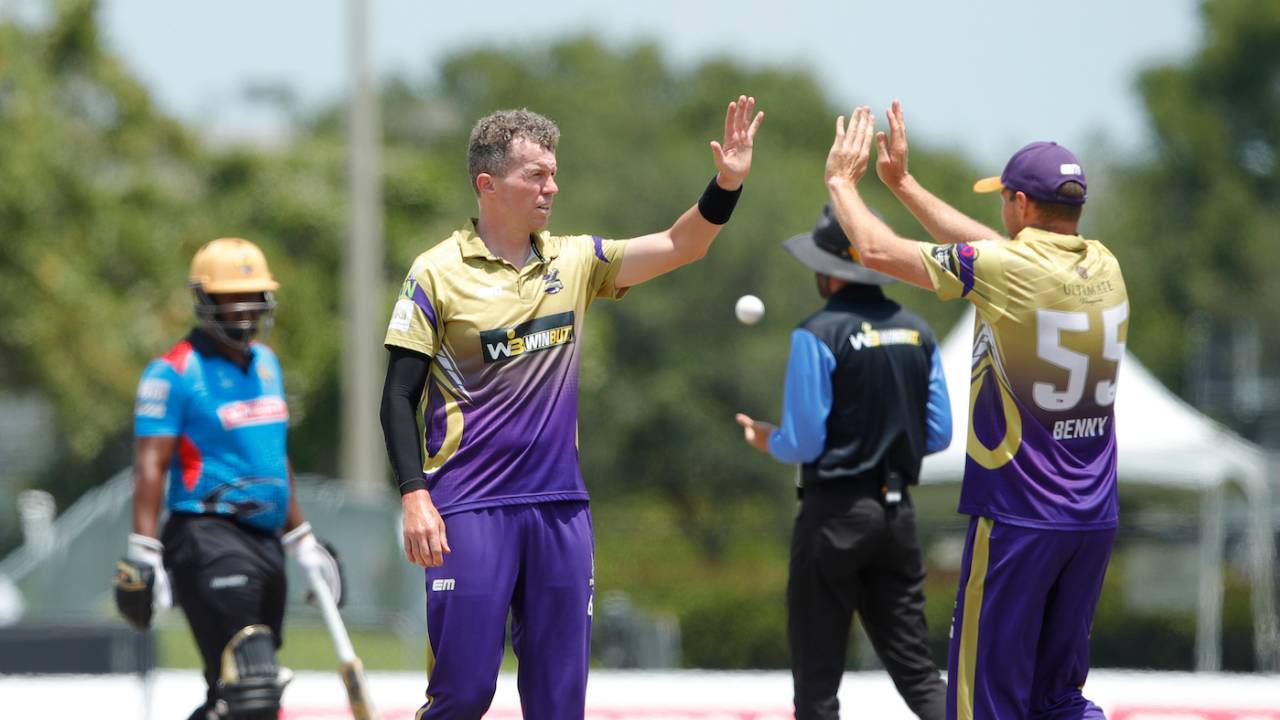 Peter Siddle removed both Atlanta Riders openers