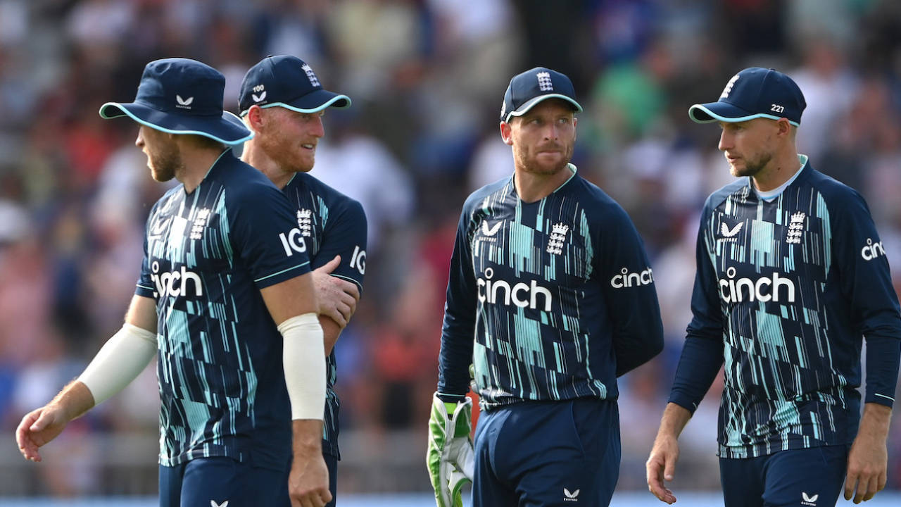 Ben Stokes, Jos Buttler and Joe Root have a chat, England vs India, 3rd ODI, Manchester, July 17, 2022