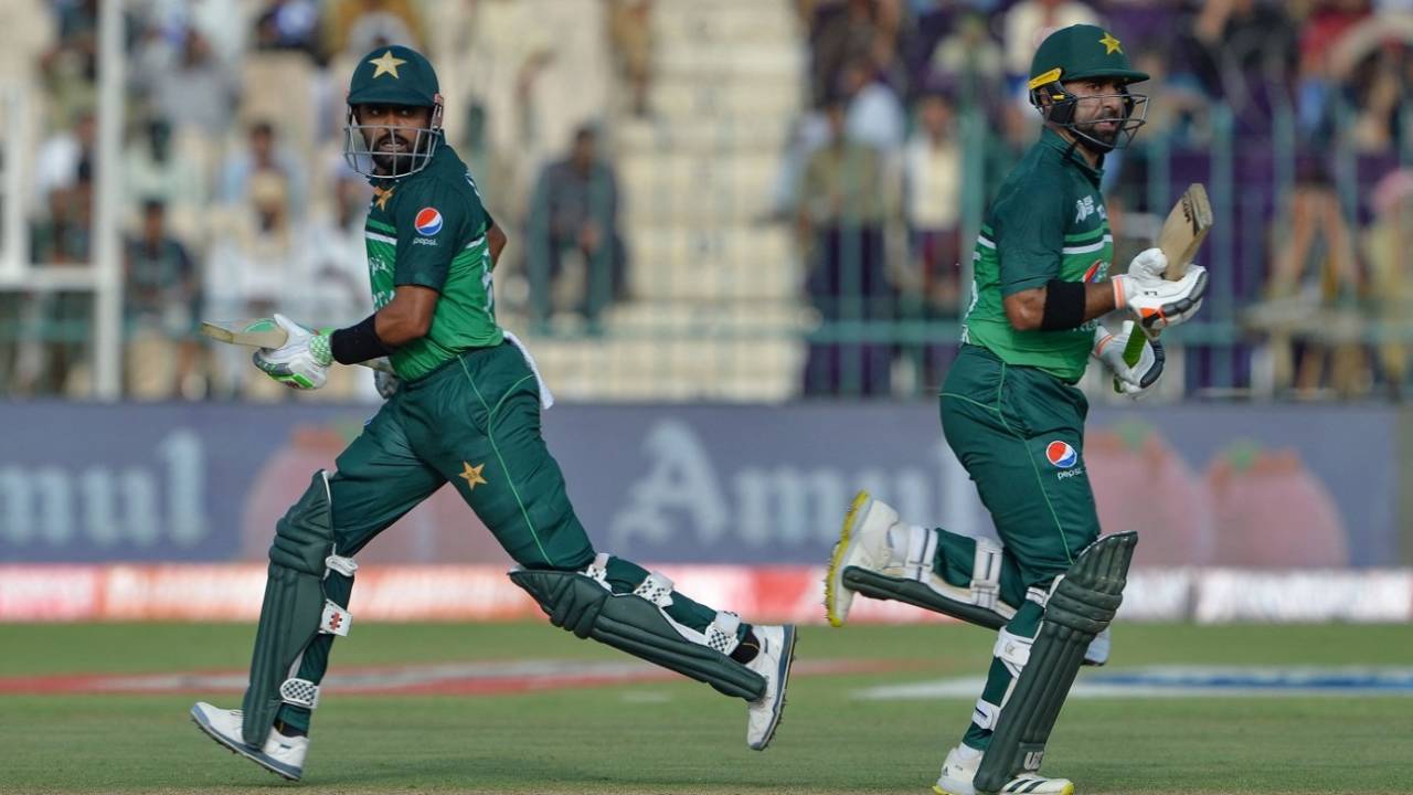 Babar Azam and Iftikhar Ahmed added a mammoth 214 off just 131 balls&nbsp;&nbsp;&bull;&nbsp;&nbsp;AFP/Getty Images