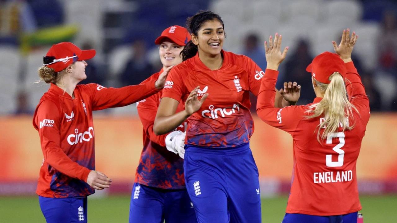 Mahika Gaur claimed her first England wicket with the final ball of her debut, England vs Sri Lanka, 1st women's T20I, Hove, August 31, 2023