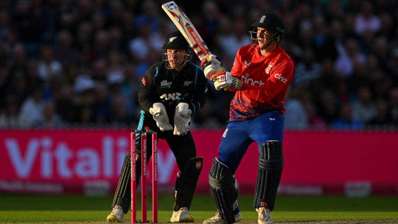 Harry Brook reverse-sweeps another boundary, England vs New Zealand, 2nd T20I, Old Trafford, September 1, 2023