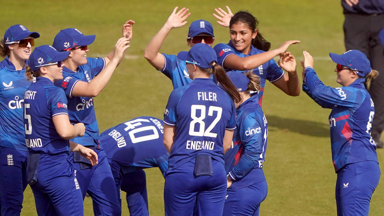 Mahika Gaur celebrates with team-mates after taking the wicket of Sri Lanka's Anushka Sanjeewani, England vs Sri Lanka, 1st women's T20I, Chester-le-Street, September 9, 2023