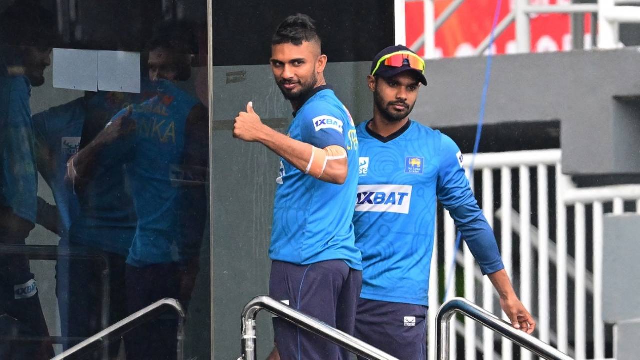 Dasun Shanaka and Dhananjaya de Silva take a look at the ground that was covered due to rain, Sri Lanka vs Pakistan, Super Four, Asia Cup, Colombo, September 14, 2023