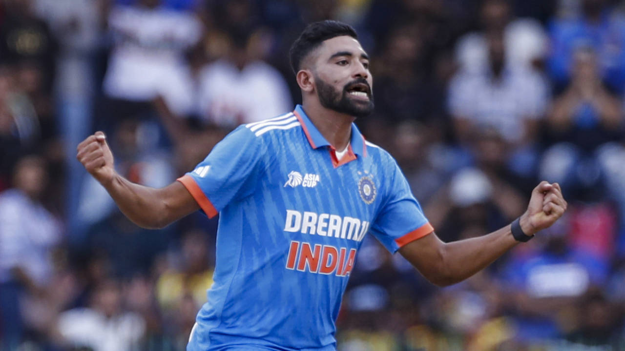 Mohammed Siraj ripped through the Sri Lanka top order in the fourth over, India vs Sri Lanka, Asia Cup final, Colombo, September 17, 2023