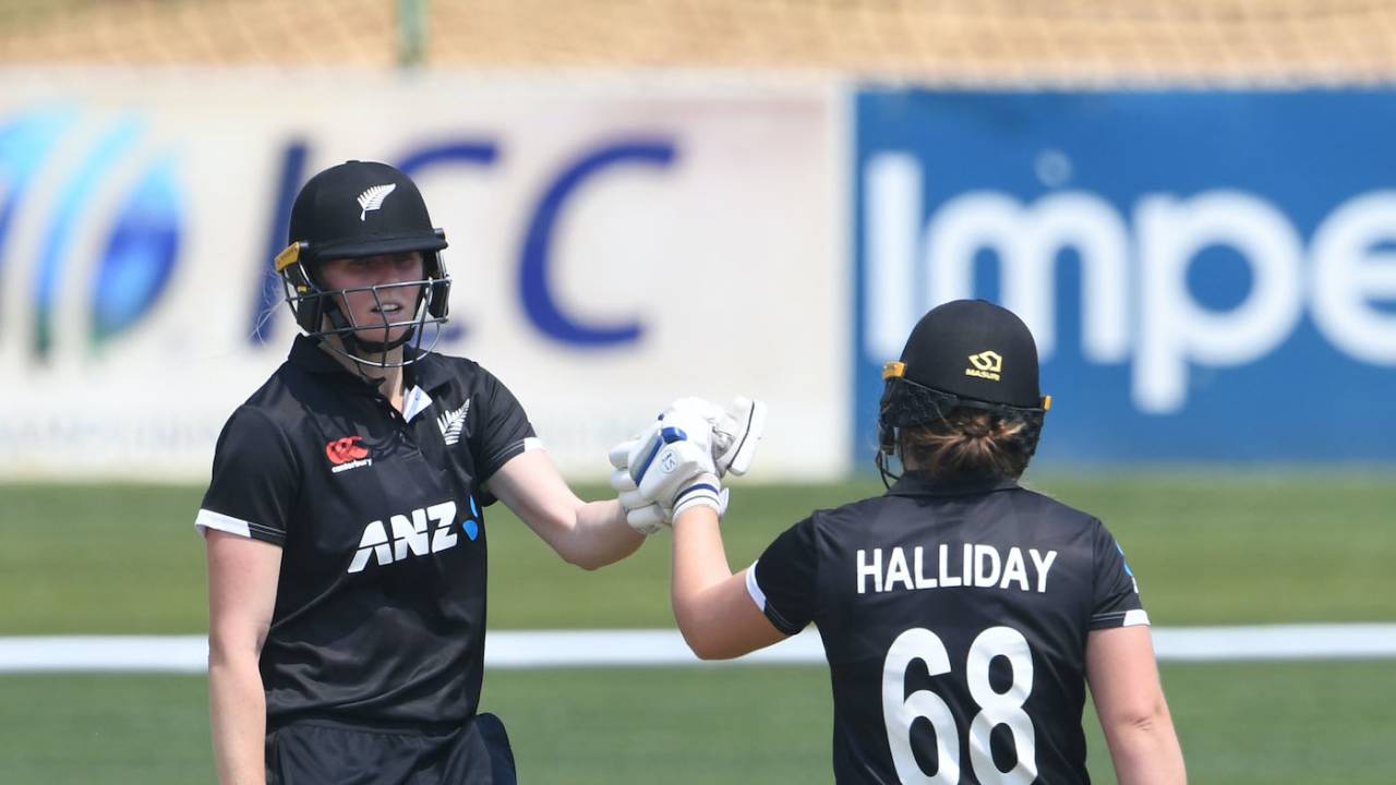 Hannah Rowe and Brooke Halliday took New Zealand from 55 for 5 to 172 for 6, South Africa vs New Zealand, 1st Women's ODI, Pietermaritzburg, September 24, 2023