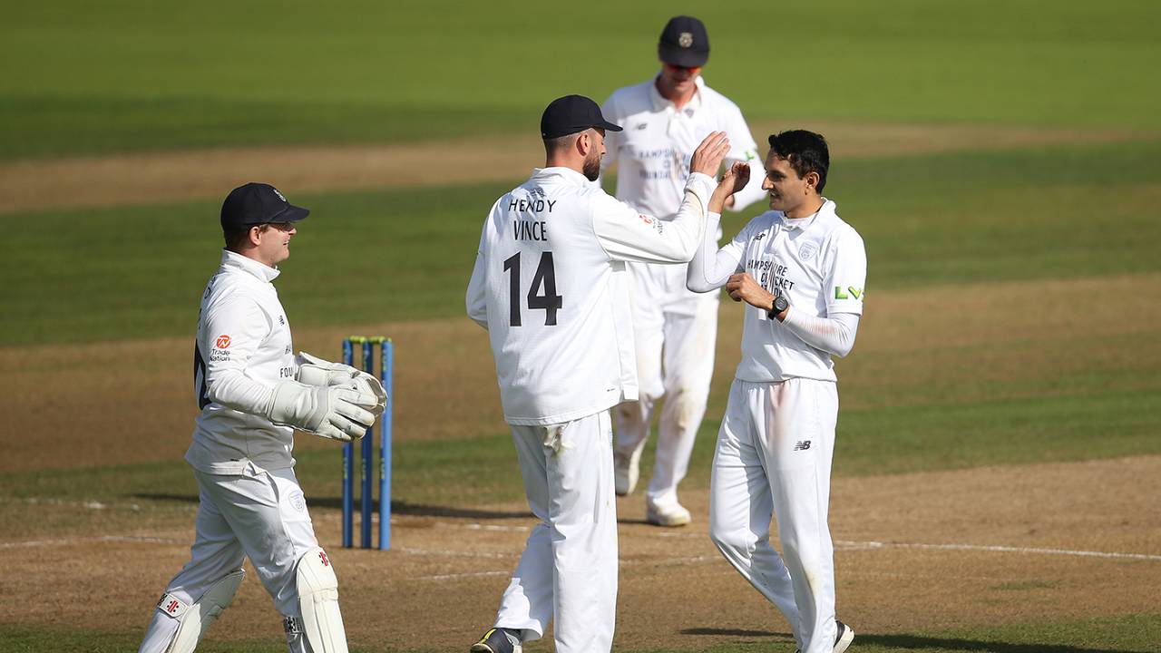 Mohammad Abbas helped wrap up victory for the home side, Hampshire vs Surrey, County Championship, Division One, Ageas Bowl, September 29, 2023