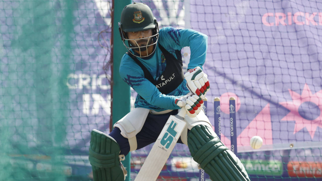Towhid Hridoy ramps in the nets, Bangladesh vs England, World Cup, Dharamsala, October 9, 2023