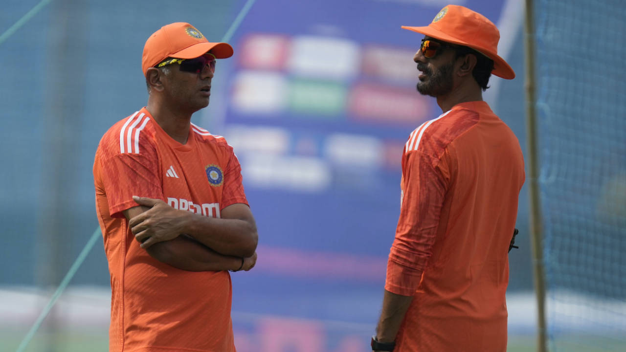 India's head coach, Rahul Dravid, has a chat with batting coach, Vikram Rathour, India vs Bangladesh, Men's ODI World Cup, Pune, October 18, 2023