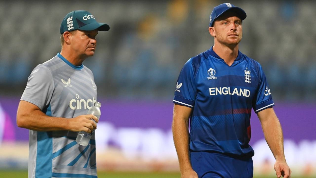 Matthew Mott and Jos Buttler are at a loss to explain England's woes&nbsp;&nbsp;&bull;&nbsp;&nbsp;Gareth Copley-ICC/Getty Images
