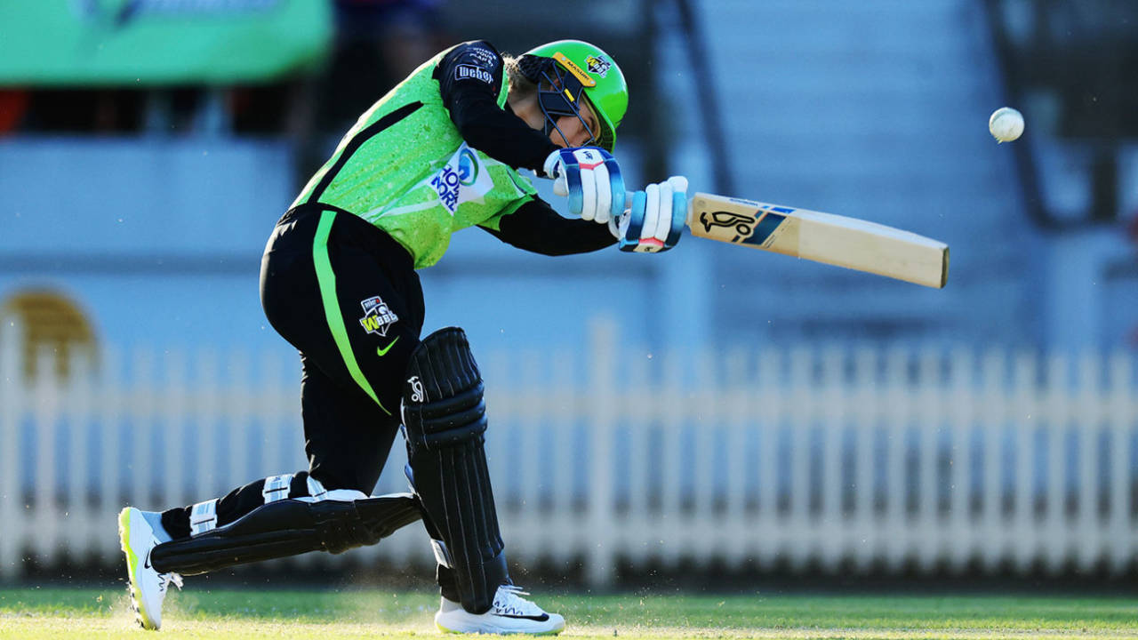 Phoebe Litchfield guided the second half of Thunder's innings, Sydney Thunder vs Sydney Sixers, WBBL, North Sydney Oval, October 22, 2023