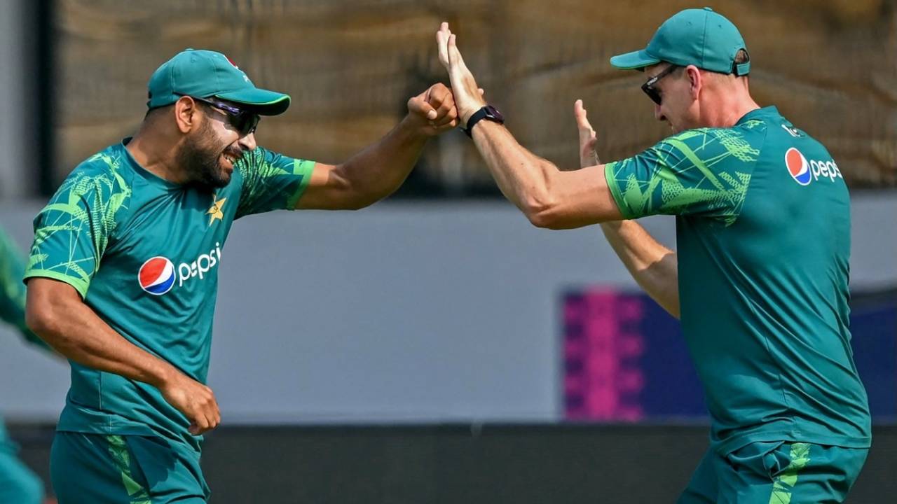 Haris Rauf and Morne Morkel spar at practice, Afghanistan vs Pakistan, Men's ODI World Cup, Chennai, October 22, 2023