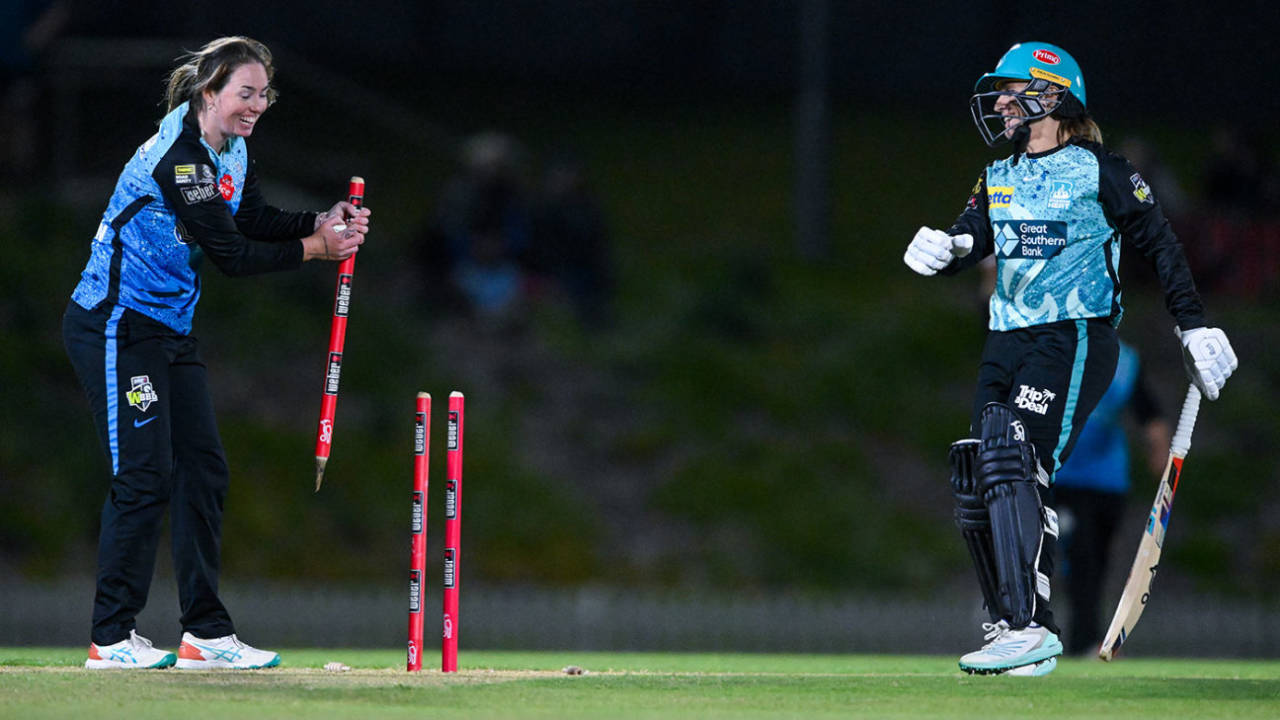 There was a question whether Amanda-Jade Wellington had completed the run out correctly&nbsp;&nbsp;&bull;&nbsp;&nbsp;Getty Images