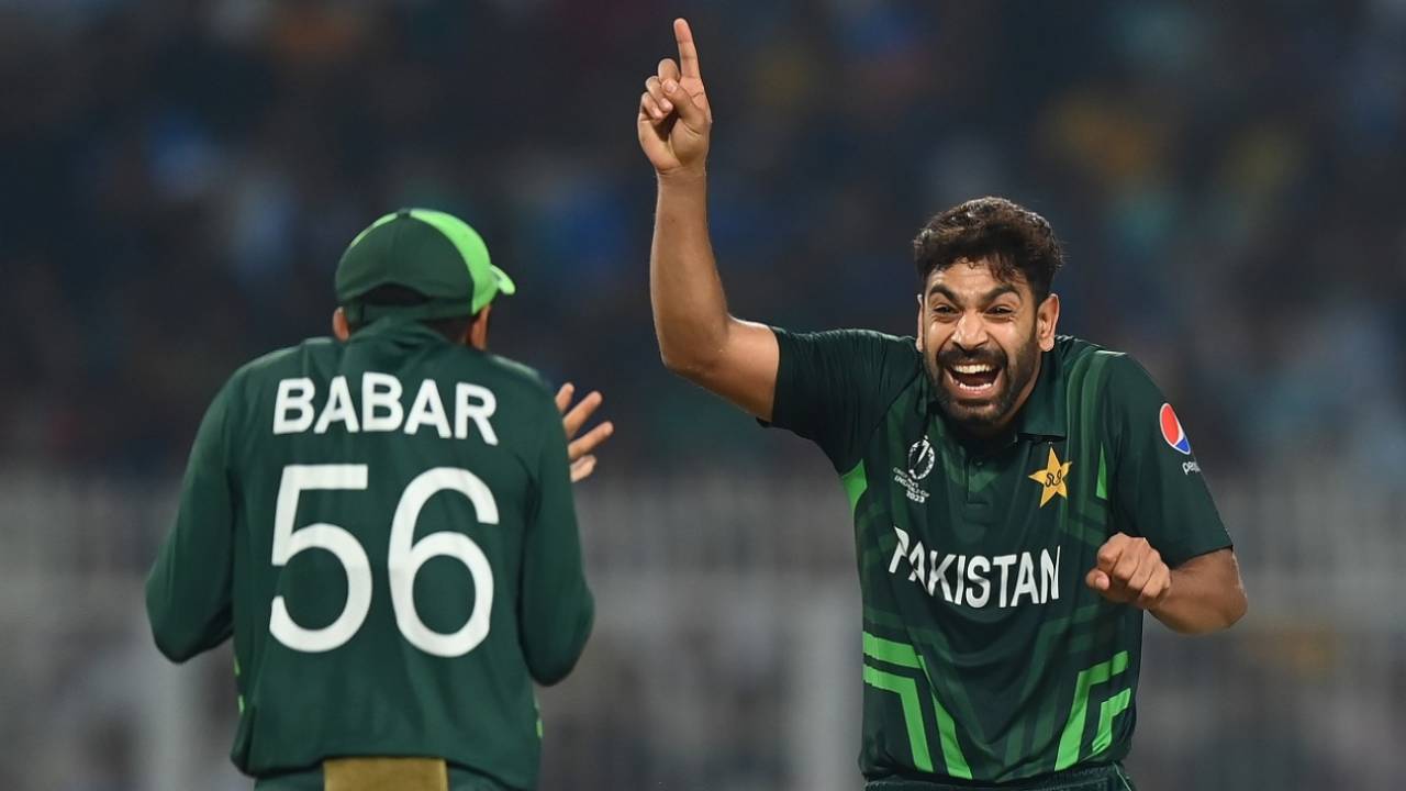 Haris Rauf shares a laugh after getting Shakib Al Hasan out, Bangladesh vs Pakistan, Men's ODI World Cup, Kolkata, October 31, 2023